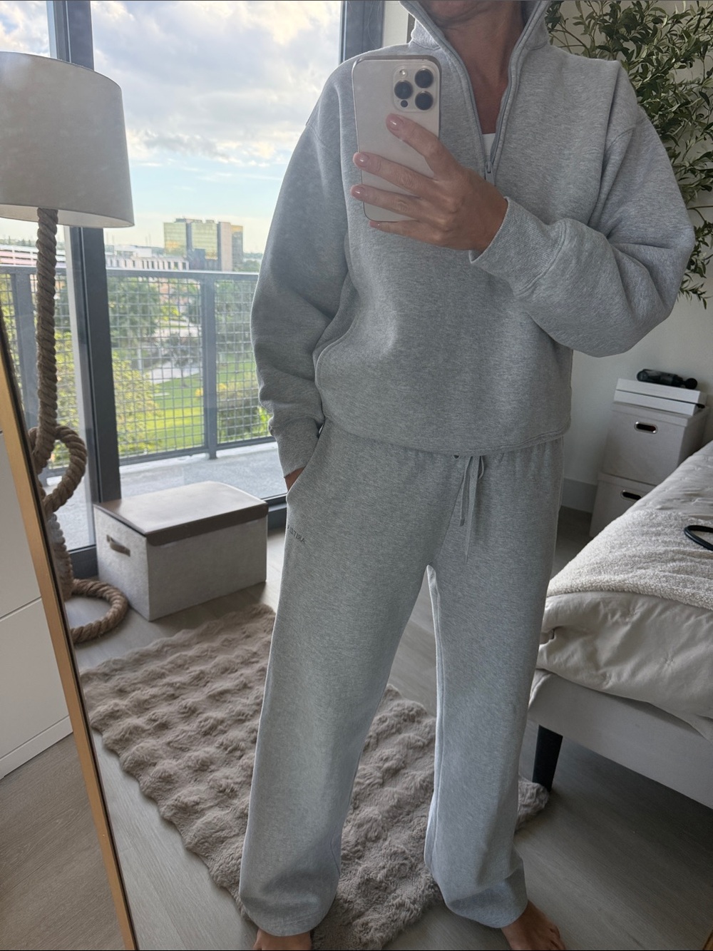 Aritzia set 🔥size pants M + S hoodie Light Gray Track Pants - Drawstring Joggers